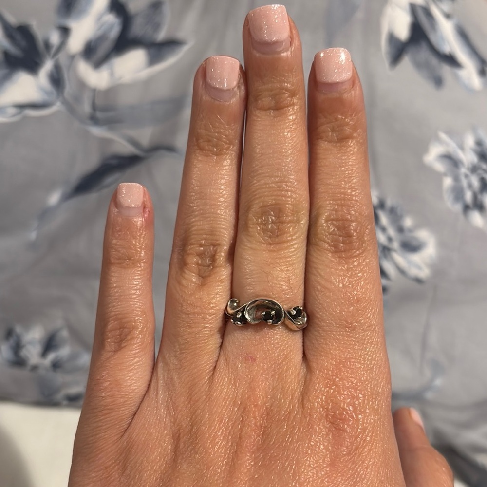 Onyx Sterling Silver Swirl Ring